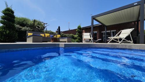Vidreres House | Ca La Mary