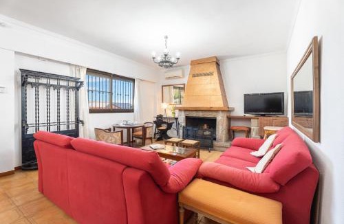 Yatova House | Ca La Morancica