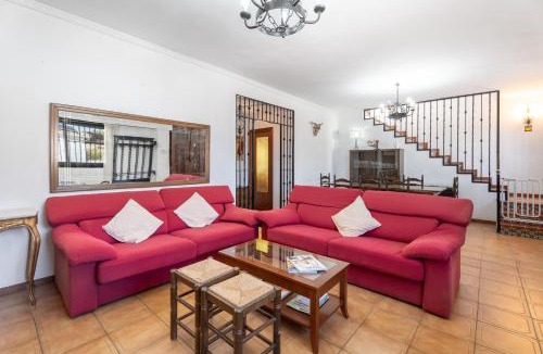 Yatova House | Ca La Morancica
