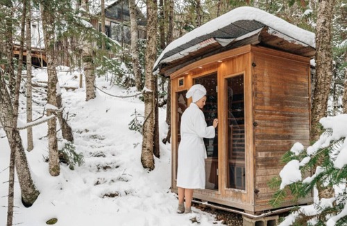 Labelle Ski Chalet | Vintage/Private SPA & Sauna/Lakeside