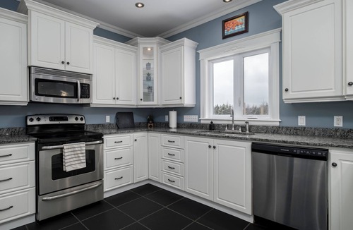 Logy Bay-Middle Cove-Outer Cove House | Franklin House - Large Executive 5 Bedroom Home