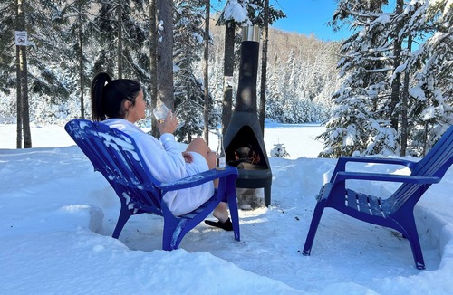 Saint Come House | Nordika | Lakefront | Hot tub | Fireplace