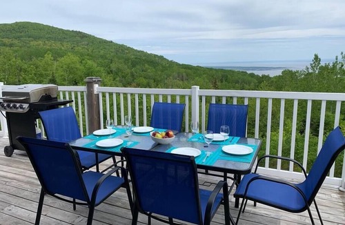 Petite-Riviere-Saint-Francois Ski Chalet | Hôtel à la maison - L'Éveil du fleuve, spa et ski
