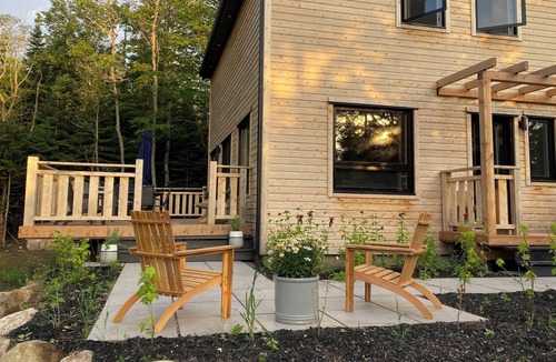 Petite-Riviere-Saint-Francois Cottage | Cottage in Charlevoix Québec. Ski, whales watching and more