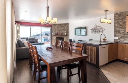 Petite-Riviere-Saint-Francois House | Le Montagnard Private SPA, Magnificent View of the River