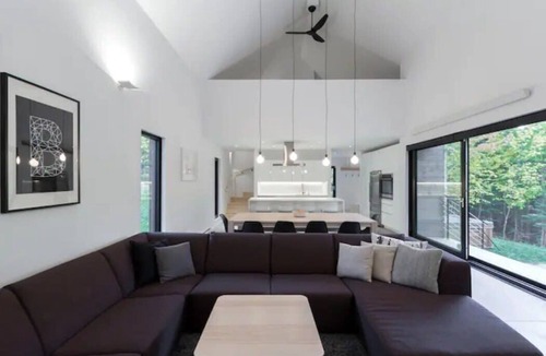 Petite-Riviere-Saint-Francois Ski Chalet | Villa Boreale - Wellness and relaxation