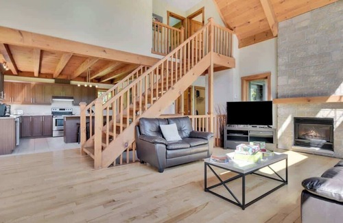 Petite-Riviere-Saint-Francois Ski Chalet | Chalet l'Ascension Nature getaway with Spa