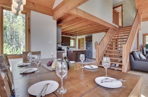 Petite-Riviere-Saint-Francois Ski Chalet | Chalet l'Ascension Nature getaway with Spa