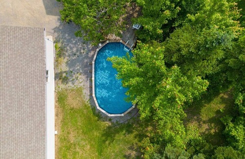 Petite-Riviere-Saint-Francois Condo | Entre Ciel et Fleuve 26S Cozy condo ambiance, Pool