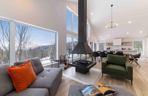 Petite-Riviere-Saint-Francois Ski Chalet | Le Chaleureux 61: River & Mountain Views