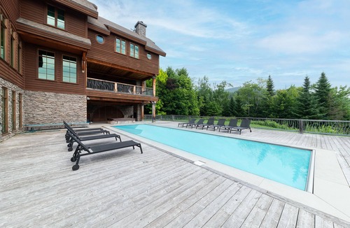 Petite-Riviere-Saint-Francois Villa | Prestigious villa of 6000 square feet