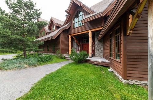 Petite-Riviere-Saint-Francois Villa | Prestigious villa of 6000 square feet