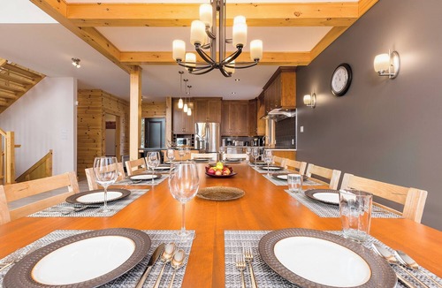Petite-Riviere-Saint-Francois House | A kitchen where life is good