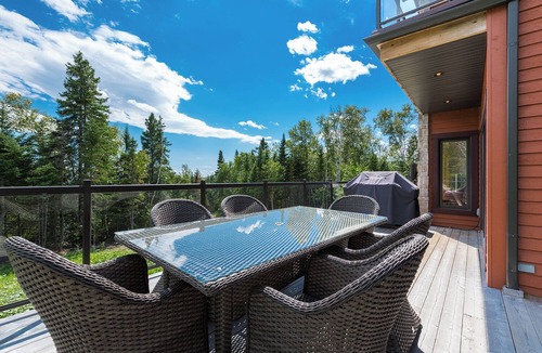 Petite-Riviere-Saint-Francois House | A kitchen where life is good