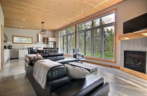 Petite-Riviere-Saint-Francois House | Tranquility, escape and relaxation in nature