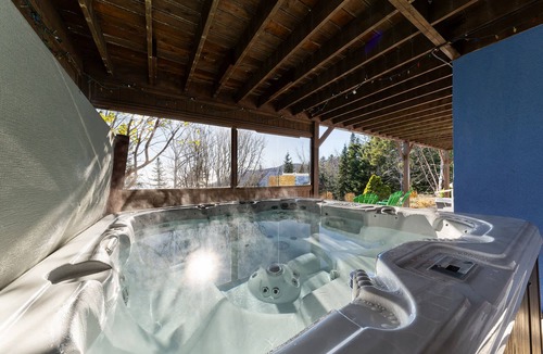 Petite-Riviere-Saint-Francois Ski Chalet | SPA & Mountain View | Condo Lapaix-Ski