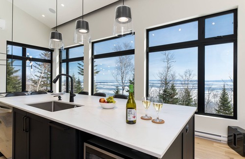 Petite-Riviere-Saint-Francois Villa | NEW CHALET! Fill up with energy and natural light