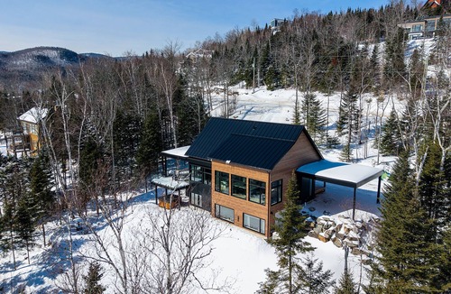 Petite-Riviere-Saint-Francois Villa | NEW CHALET! Fill up with energy and natural light