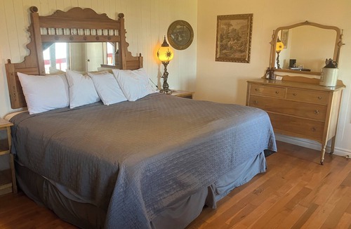 Saint-Antoine-de-l'Isle-aux-Grues Bed & Breakfast | Auberge Pourvoirie Isle-aux-Grues