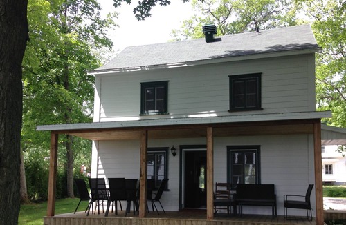 Saint-Laurent-de-l'ile d'Orleans Cottage | River front Cottage 6827