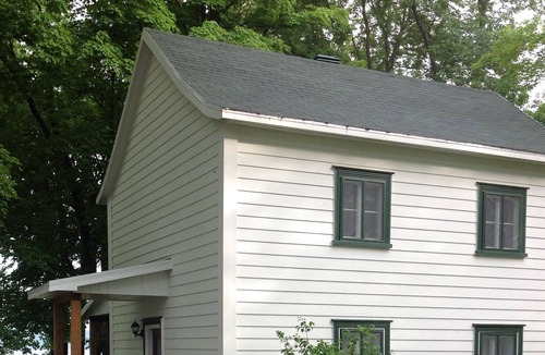 Saint-Laurent-de-l'ile d'Orleans Cottage | River front Cottage 6827