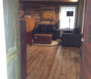 Saint-Laurent-de-l'ile d'Orleans Ski Chalet | La Maison du Cultivateur