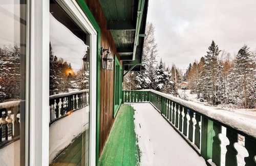 Sainte-Marguerite-du-Lac-Masson House | Le Chat Sauvage | Hot tub | Steam Bath