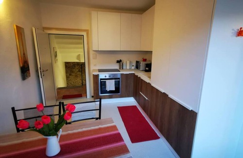 Tremona Apartment | Ca Sistina Red