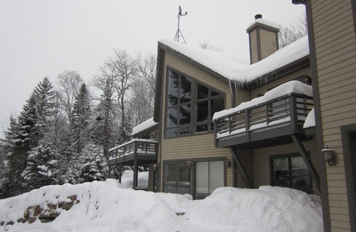 Sainte-Marguerite-du-Lac-Masson Ski Chalet | Panoramic view of Lac Masson. A lot of activities!