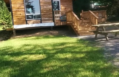 Farleys Corners Ski Chalet | Amazing Lakeview Chalet - November SPECIAL