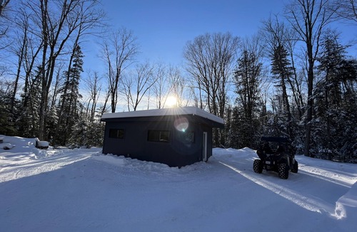 Rye Cabin | Delightful newly built 1-Bedroom Tiny House in the forest