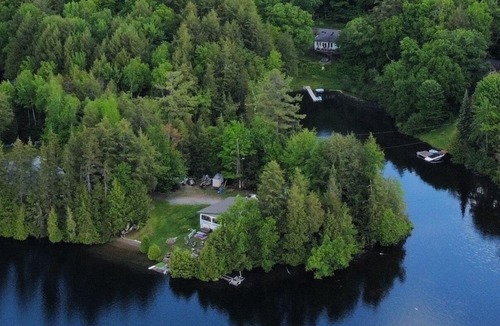 Les Collines-de-l'Outaouais Regional County Municipality Cottage | Mountain Bay