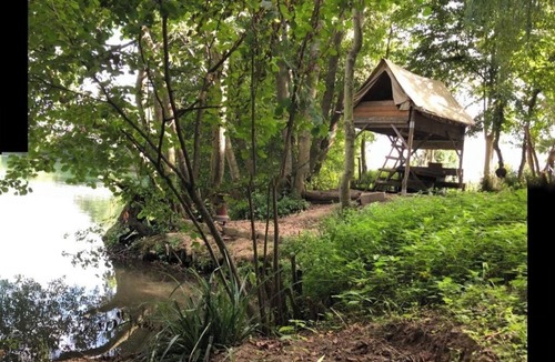 Saint-Jean-les-Deux-Jumeaux Apartment | Cabane & Canoë