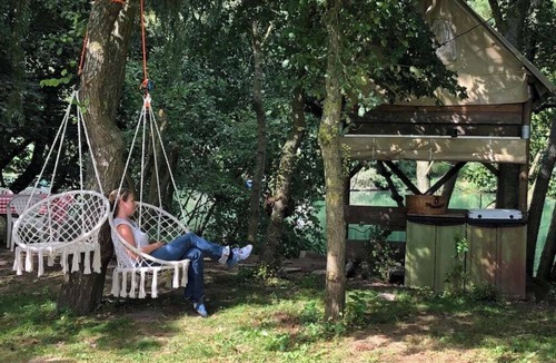 Saint-Jean-les-Deux-Jumeaux Apartment | Cabane & Canoë