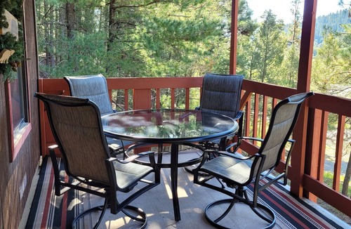 Cloudcroft Cabin | Cabana Escondido borders National Forest yet easy access.