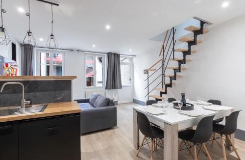 Pont-de-Vaux Apartment | Cabana & L'Ain, Lune & L'Eau