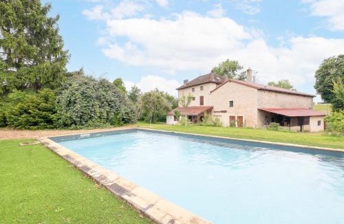 Vire House | Cabana & Maison des Vignes