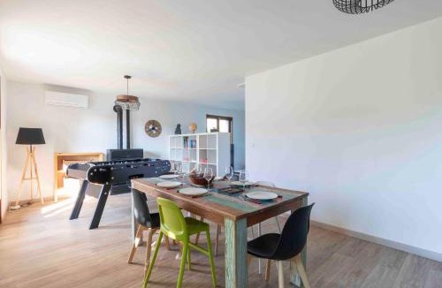 Pierre-de-Bresse House | Cabana & Pavillon Bressan - Garden, Parking