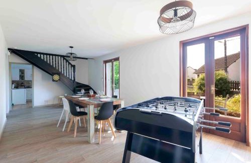 Pierre-de-Bresse House | Cabana & Pavillon Bressan - Garden, Parking