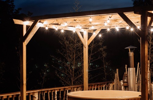 Chaumont-Porcien Cabin | Cabane à l'Ombre des Charmes