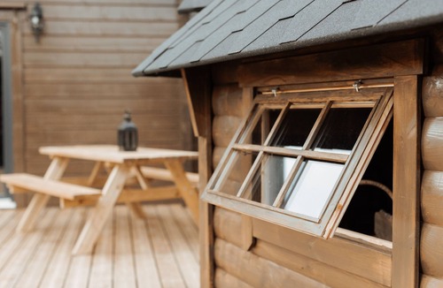 Chaumont-Porcien Cabin | Cabane à l'Ombre des Charmes