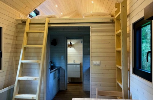 Neuilly-sur-Marne Cabin | Cabane 3 étoiles - ccbechg