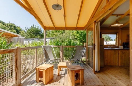 La Plaine-sur-Mer Cabin | Cabane 4 étoiles - Parc aquatique - ccbbhah