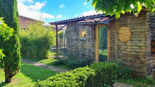 Casselardit Apartment | Cabane côté jardin