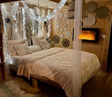 Azereix Cabin | Cabane Coco bohème