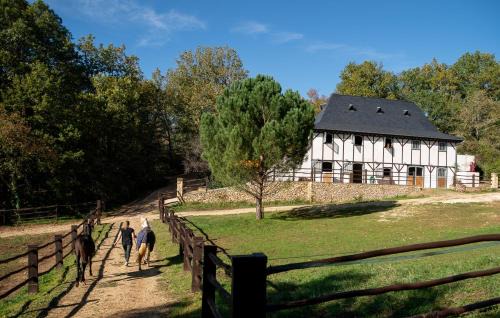 Auriac-du-Perigord Ski Chalet | Cabane de La Mésange