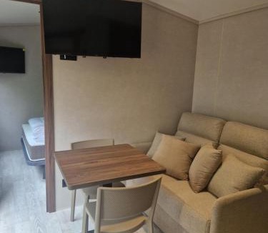 Vollore-Ville House | Cabane des Catalpas