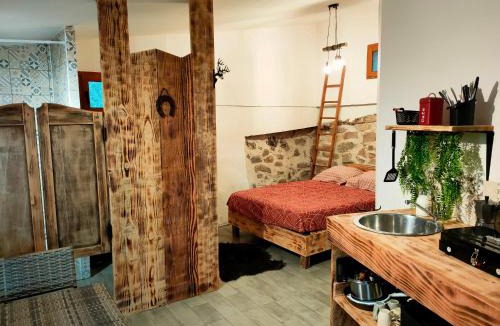 Tourves Cabin | Cabane des pachous