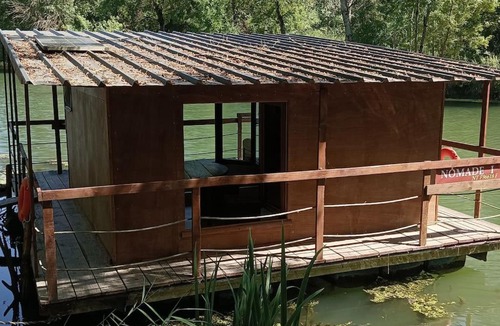 Pont-de-Ruan Ski Chalet | Cabane flottante idyllique pour pêche ou repos