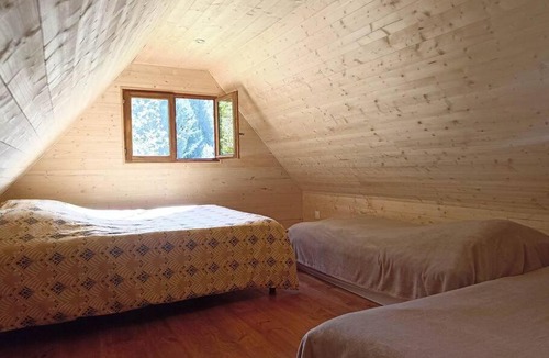 Marcillac-la-Croisille Ski Chalet | Cabane Insolite à la Ferme